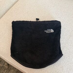 The North Face Black Fleece Neck Warmer with Logo